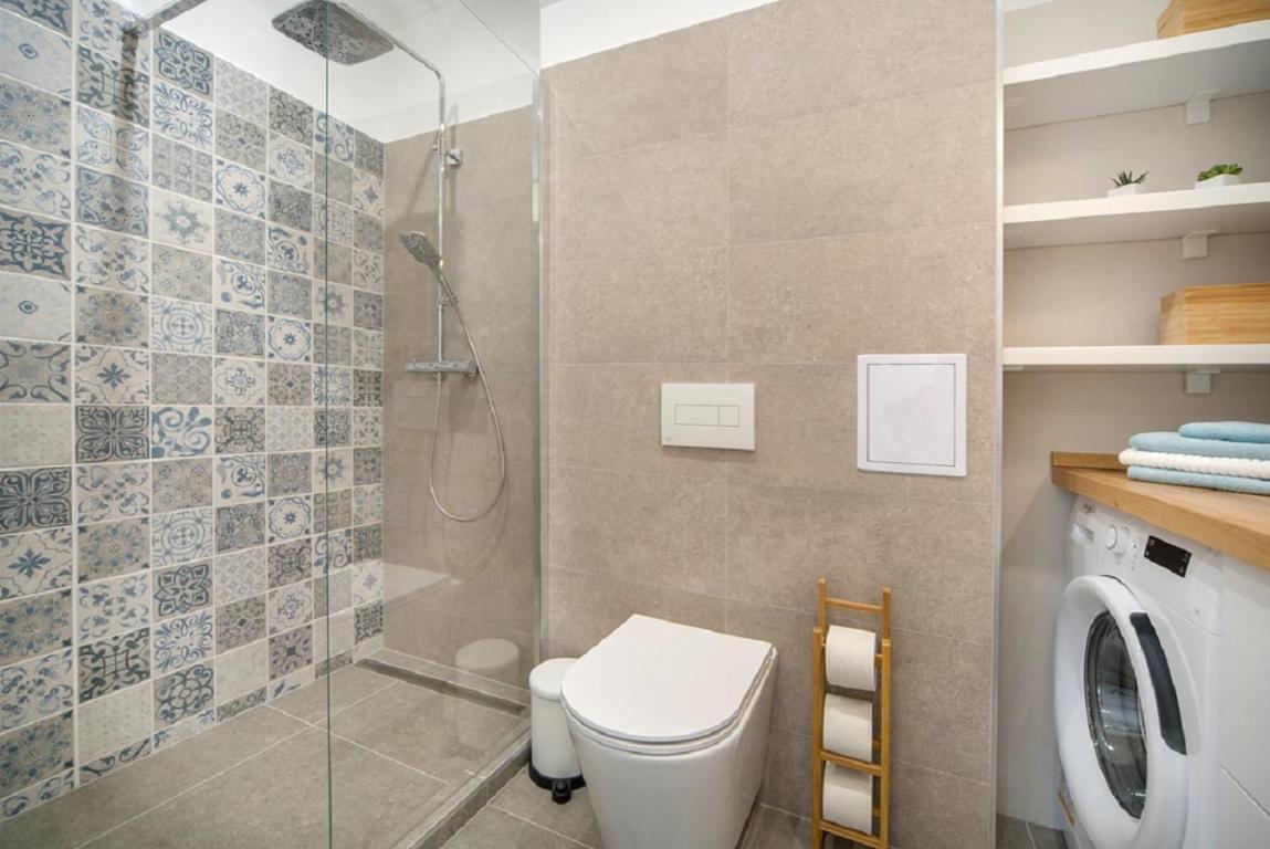 Res Apartman Eger Exteriör bild