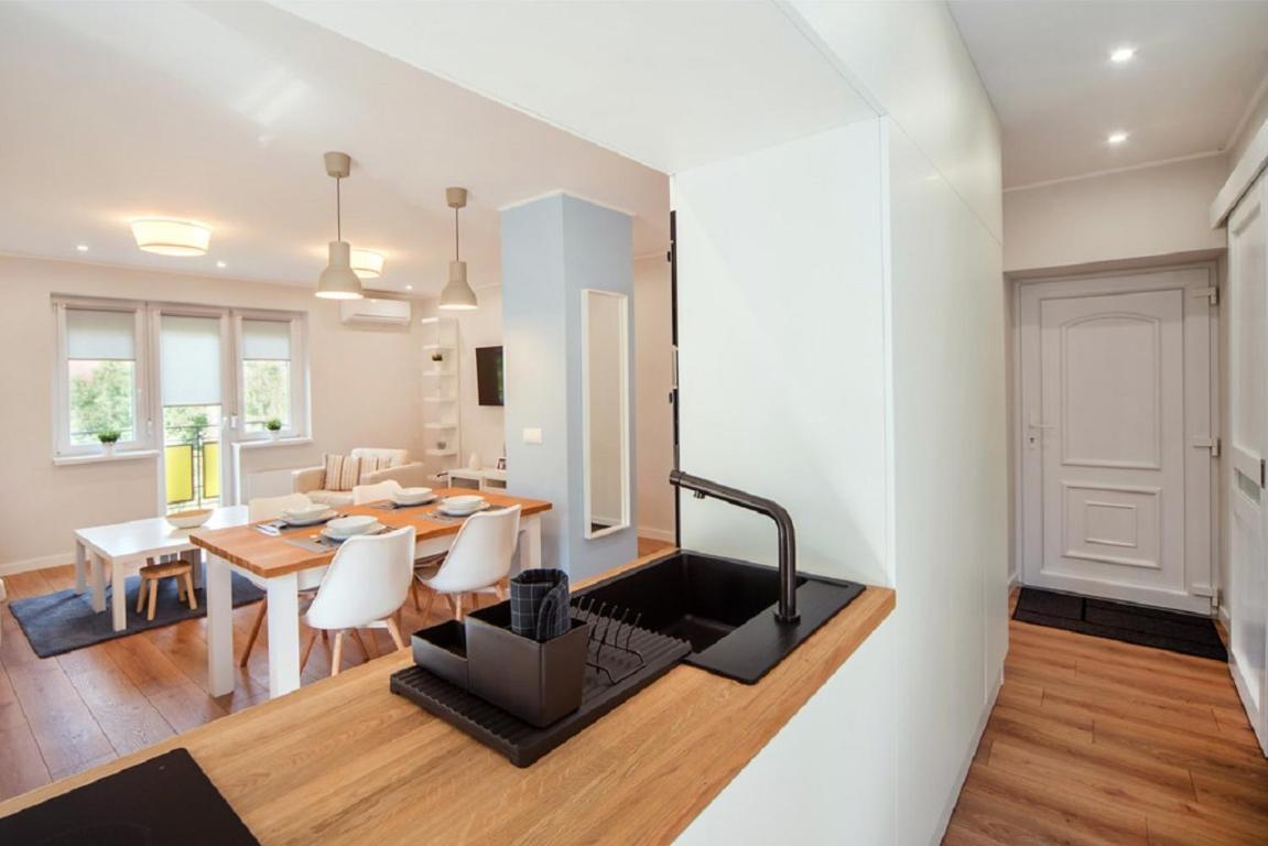 Res Apartman Eger Exteriör bild